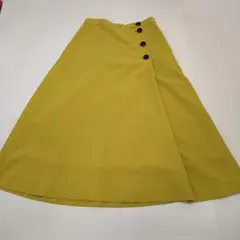 Te chichi スカートのサムネイル