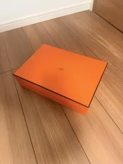 美品】【一角破れあり】HERMES エルメス バーキン30空箱 正方形 - メルカリ