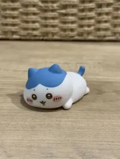 ちいかわ　ハチワレ　もっちりころりん