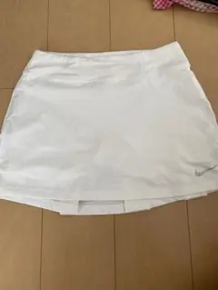 Nike ゴルフスカート 白