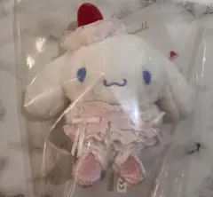 いちごホイップケーキ　マスコットバッグチャーム　シナモロール