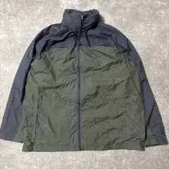 00s NIKE ナイロンジャケット　テック系　刺繍ロゴ　ワンポイント