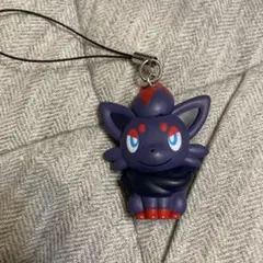 ポケモン　ぺたんこマスコット　ゾロア