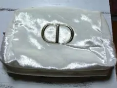 Dior ホワイト サテン ポーチ