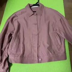 ピンク クロップドジャケット ボタン付き