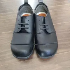 レザー ブラック レースアップシューズ