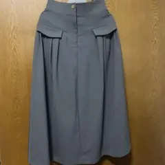 ナチュラルビューティベーシック　フレアスカート　チャコール