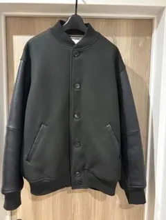 レザー スタジャン