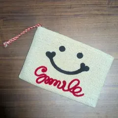 スマイル刺繍ストロー素材クラッチバッグ ポーチ