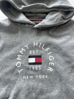 TOMMY HILFIGER パーカー グレー ロゴプリントSのサムネイル