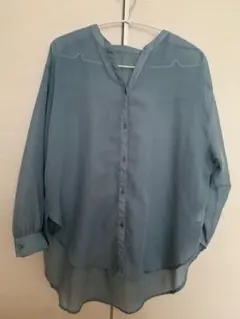 シースルーブルー長袖シャツ