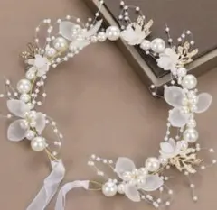 ヘアアクセサリー 花 カチューシャ パール 結婚式　花冠　発表会　ウエディング