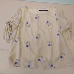 an another angelus 花柄刺繍 半袖ブラウス アイボリーのサムネイル