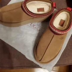 UGG 厚底 ムートン スリッポン サンダルのサムネイル