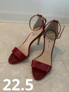 新品同様　ダイアナ　レッド　22.5