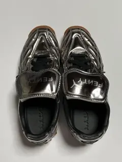puma fenty スニーカーのサムネイル