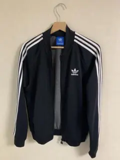 アディダスオリジナル トラックジャケット