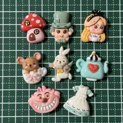 【匿名配送】デコレーションパーツ 8個セット