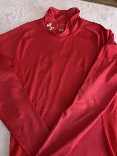 UNDER ARMOUR レッド ハイネック アンダーシャツ MD