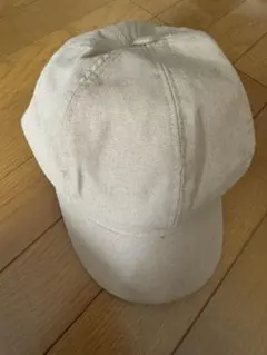 ベージュ 布製キャップ