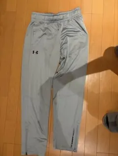 UNDER ARMOUR ジャージ パンツ グレー