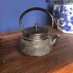 鉄瓶 2個セット 梅紋様 鋳鉄製 茶道具 - メルカリ