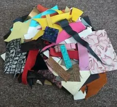 革ハギレ 本革 ハンドメイド 素材 小さなハギレ 花柄などNo.8
