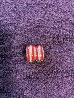 赤と金のストライプフープイヤリング