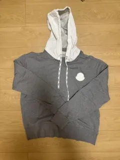 2026年最新】モンクレール パーカーグレーの人気アイテム - メルカリ