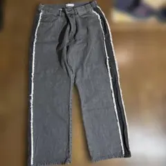 【24AW】新品　ニコアンド リメイク風 サイドフリンジ デニムパンツ 黒 Lのサムネイル