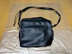 ZARAブラック ショルダーバッグ
