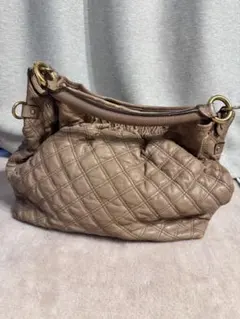 ベージュ レザー ショルダーバッグ キルティング