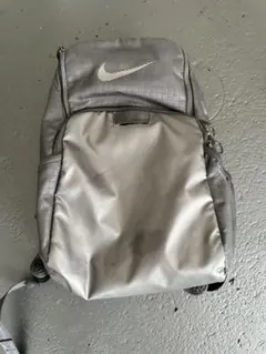 NIKE グレー バックパック リュックのサムネイル