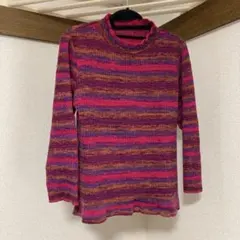 シニア　ピンク系ストライプタートルネックニット