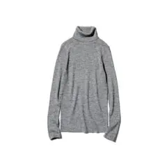 定価 2,990円／Lサイズ／エクストラファインメリノリブタートルネックセーター