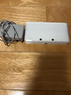3DS ホワイト　＋　充電器