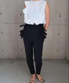 eLLa selectshop リボンレギンスパンツ　黒　新品のサムネイル