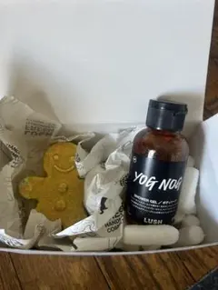 【LUSH】YOG NOGボディソープ 110g /バスボム⭐︎数量限定2点セットのサムネイル
