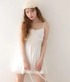 【最終お値下げ】ナイスクラップ　リボンシャーリングミニワンピース