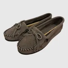 週末限定セール　MINNETONKA モカシン グレー スエード　サイズ6