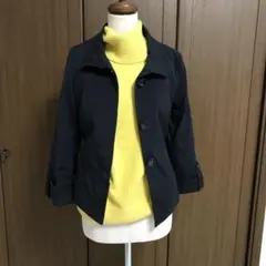 ショート丈　ジャケット　黒