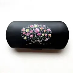 手描きカーネーション花束　メガネケース　サングラスケース　トールペイント作品