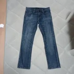 UNIQLO ブルーストレートジーンズ