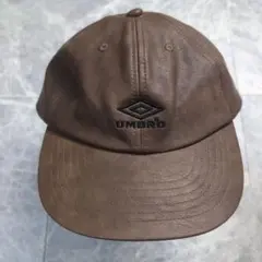 UMBRO　アンブロ　レザー調　キャップ　スナップバック　ブラウンのサムネイル