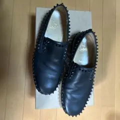 Christian Louboutin スタッズ付きローファー 値下げ