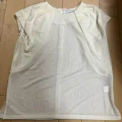 ユナイテッドアローズアイボリー ノースリーブトップス