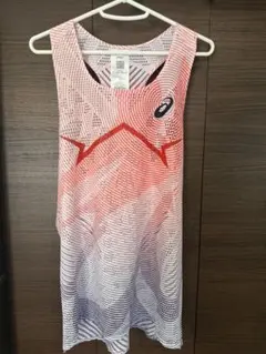 【新品未使用】SPEEDシングレット(Mサイズ) アシックス METASPEEDシングレット サイズ S ランニングウエア