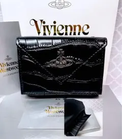 新作【内柄も素敵☆最新】Vivienne Westwood 三折財布 ブラック