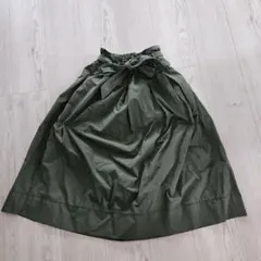 UNIQLO　カーキ色　 フレアロングスカート