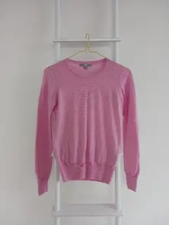 ユニクロ ピンク クルーネック 長袖ニットセーター 毛 100%